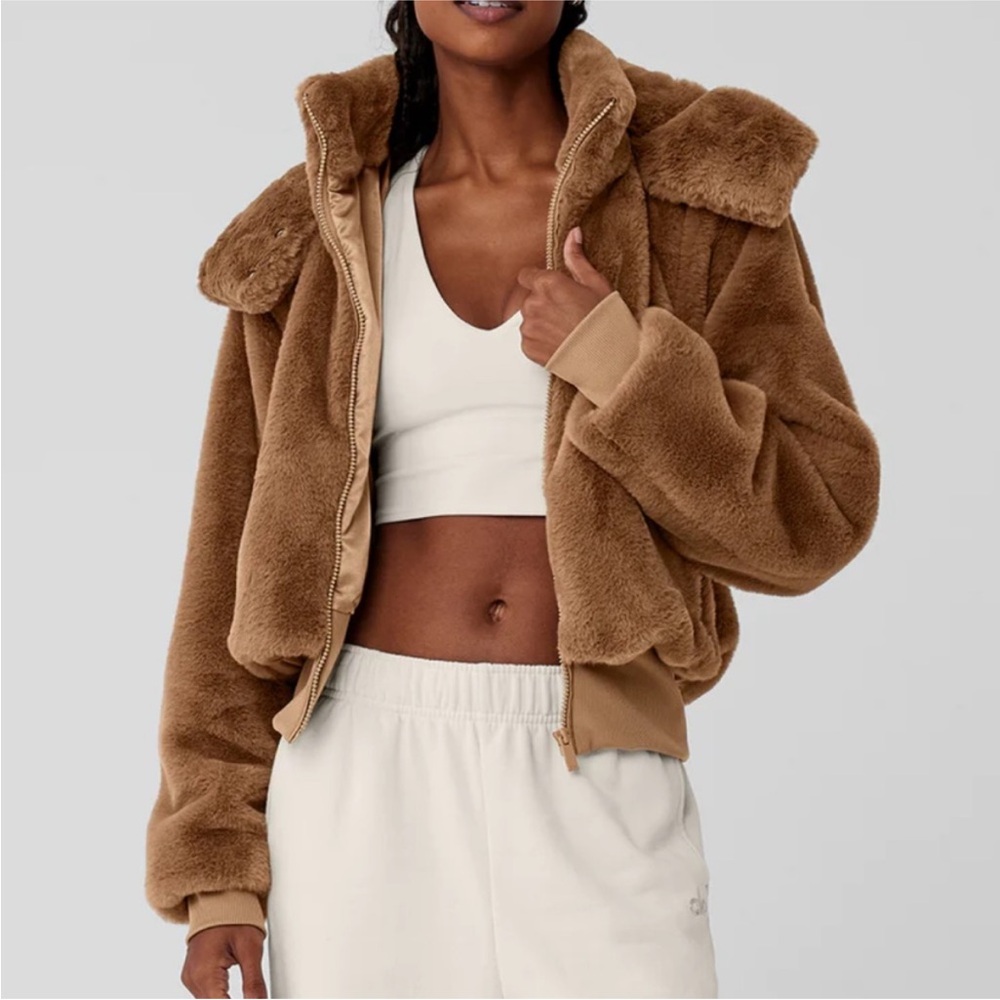 ALO Yoga Women's Toasted Almond Tan Faux Fur Foxy Zip-Up Jacket with Hood XS NWT